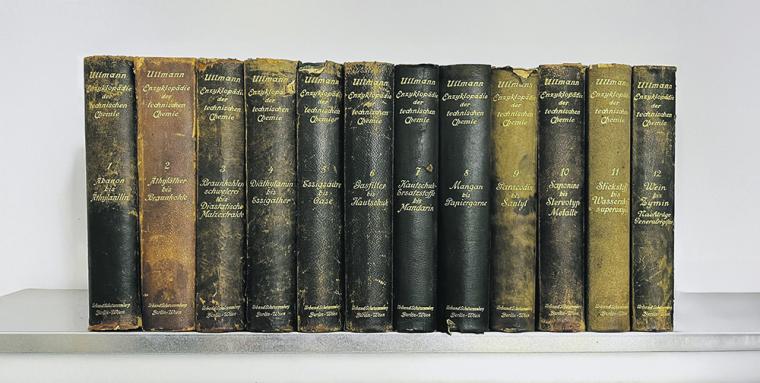 Die ab 1914 veröffentlichten 12 Bände der 1. Auflage von Ullmanns...