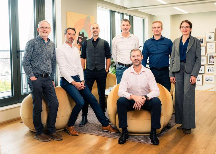 (v.l.): Russell Frew, Co-Founder and Chief Scientist, Oritain and Isotrace;...