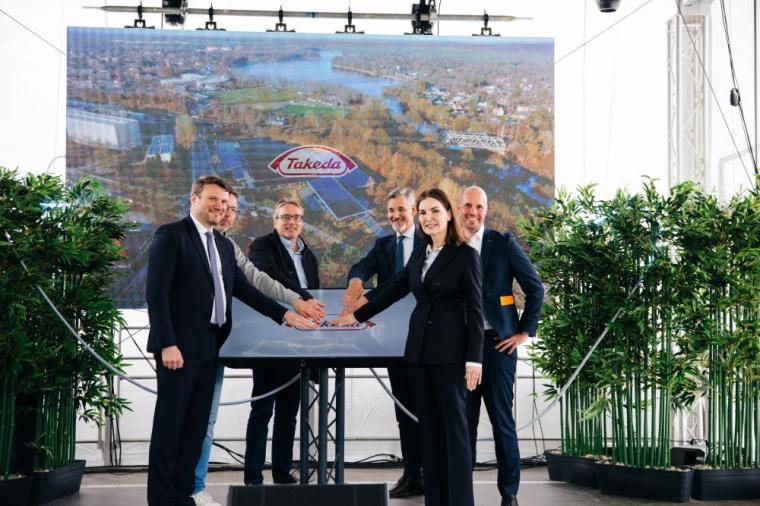 Feierliche Eröffnung der Photovoltaik-Anlage bei Takeda in Oranienburg mit...