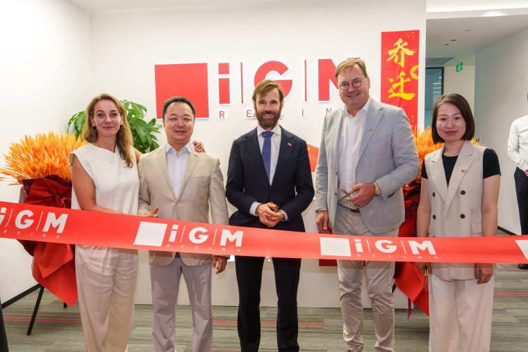 Ribbon cutting ceremony