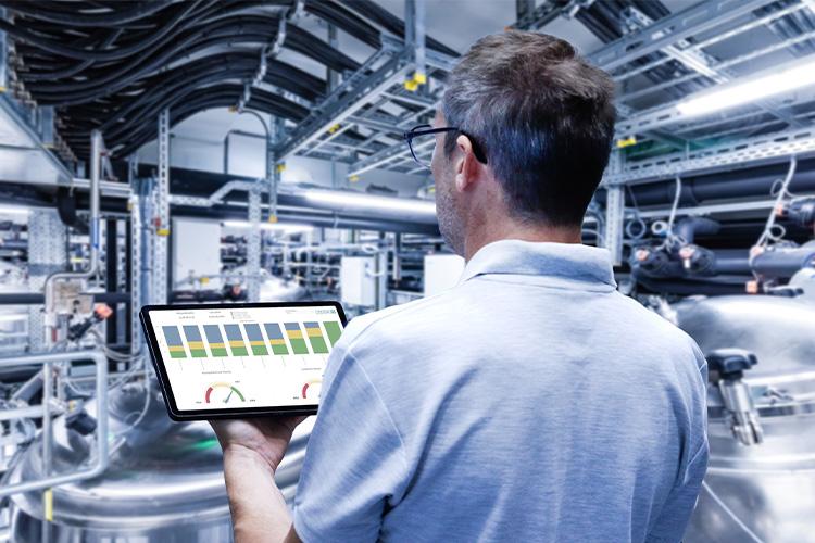 Predictive transparency for faster, smarter production decisions.