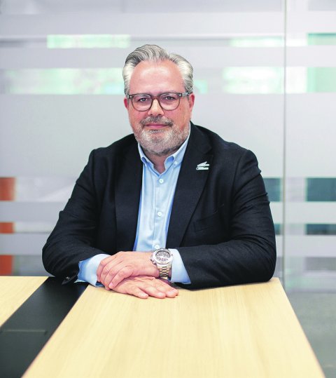 Bruno Jacques, CEO of Yusen Logistics Healthcare and 
Deputy Managing Director of Yusen Logistics Europe